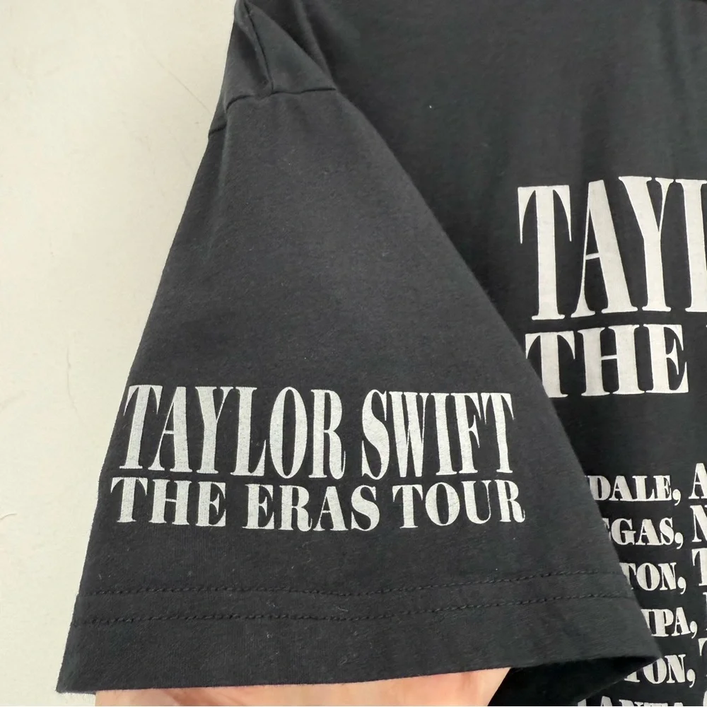 Taylor Swift size Large The Eras Tour Official Merch Black Concert T-shirt